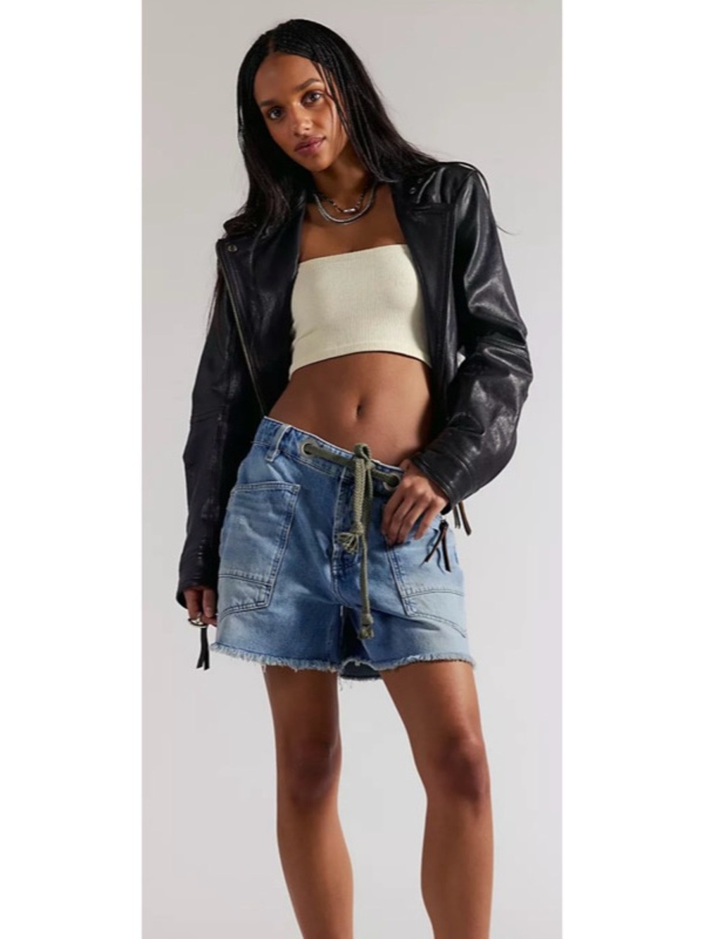 WE THE FREE Moxie Barrel Shorts Size 31”